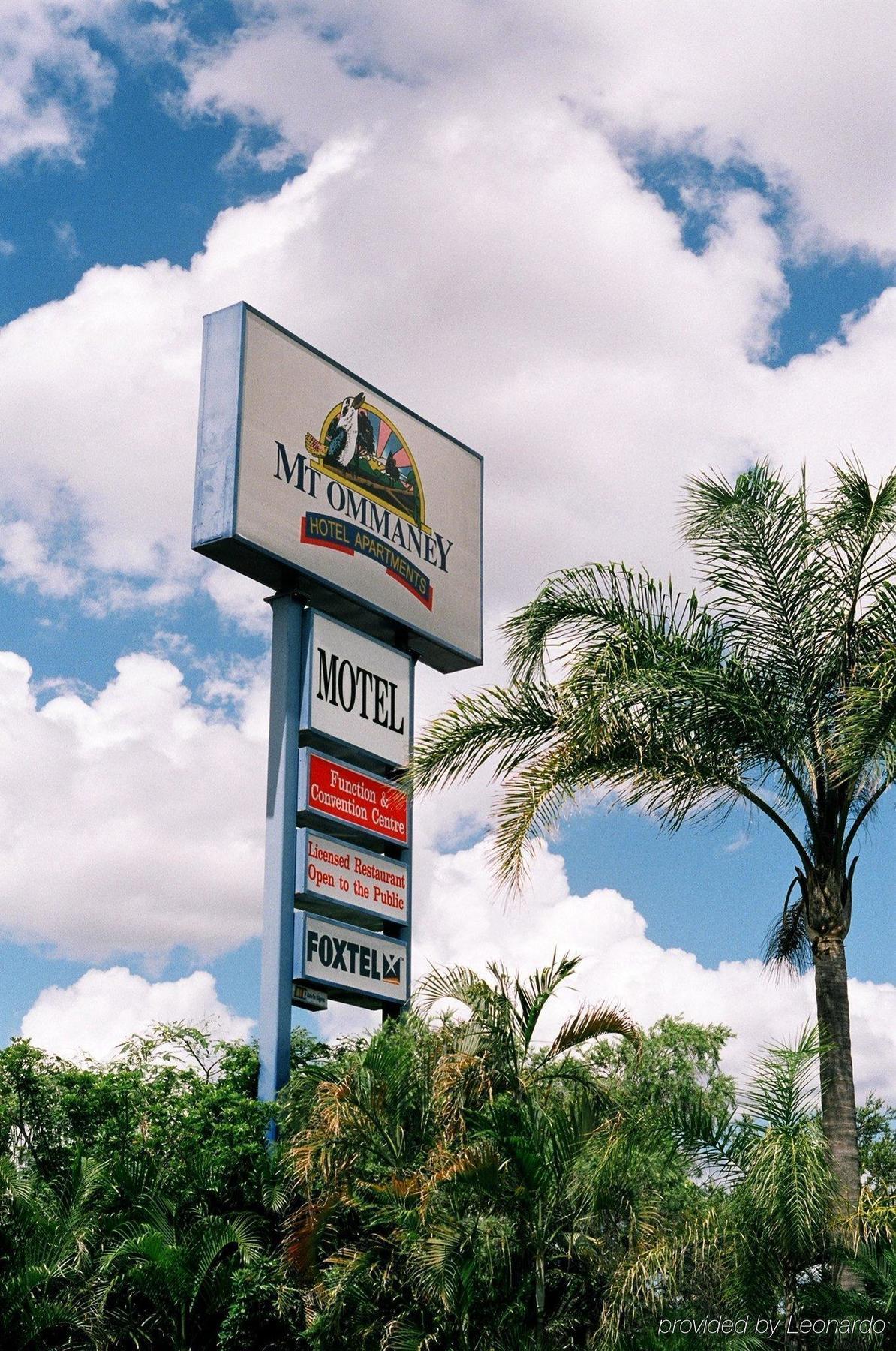Mt Ommaney Hotel Apartments Brisbane Exterior foto