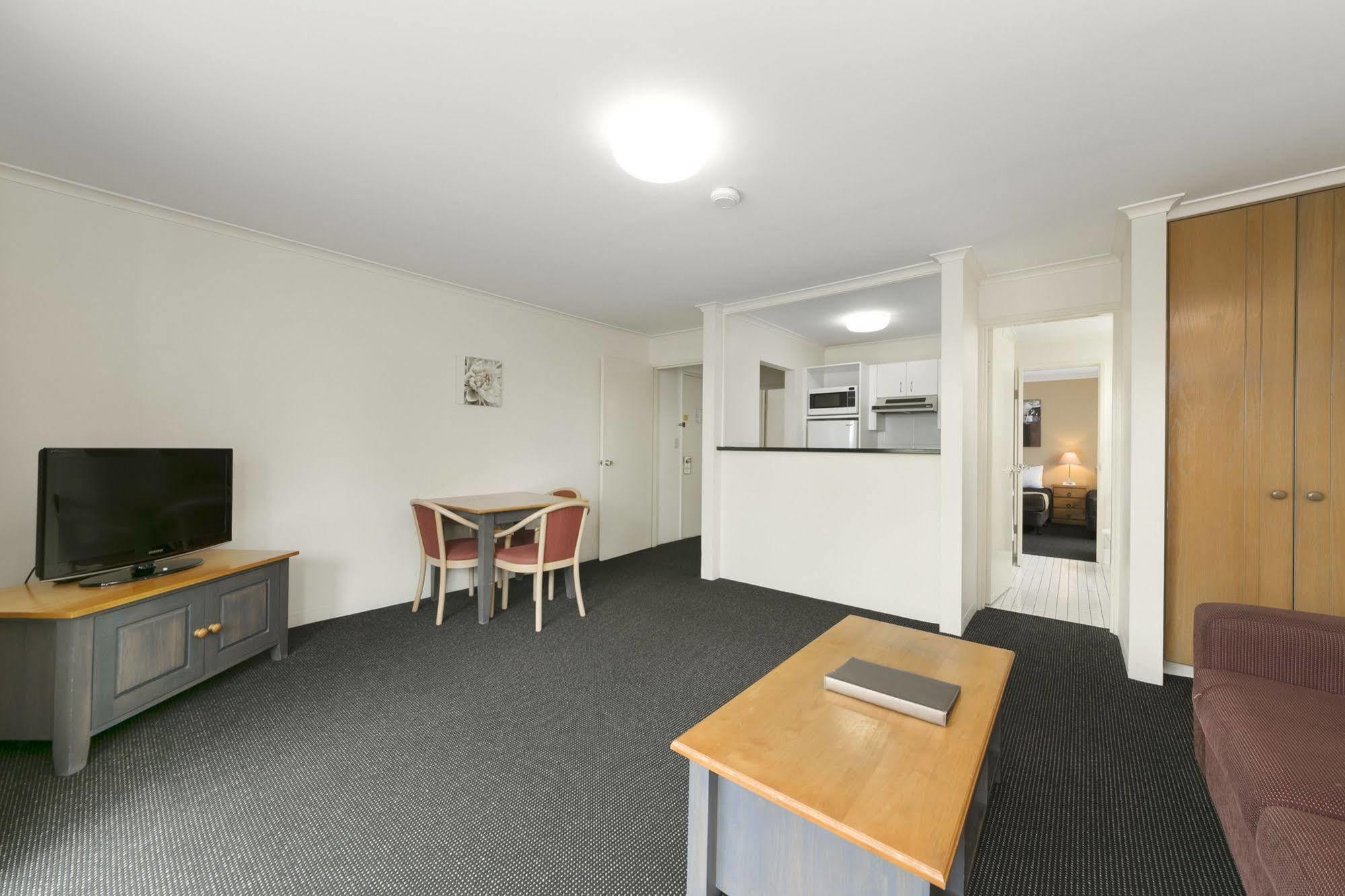 Mt Ommaney Hotel Apartments Brisbane Exterior foto