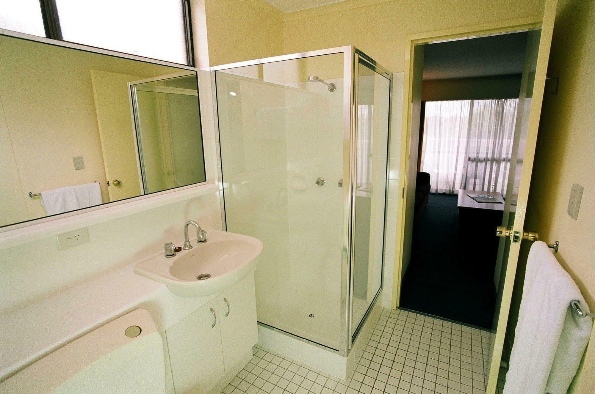 Mt Ommaney Hotel Apartments Brisbane Exterior foto
